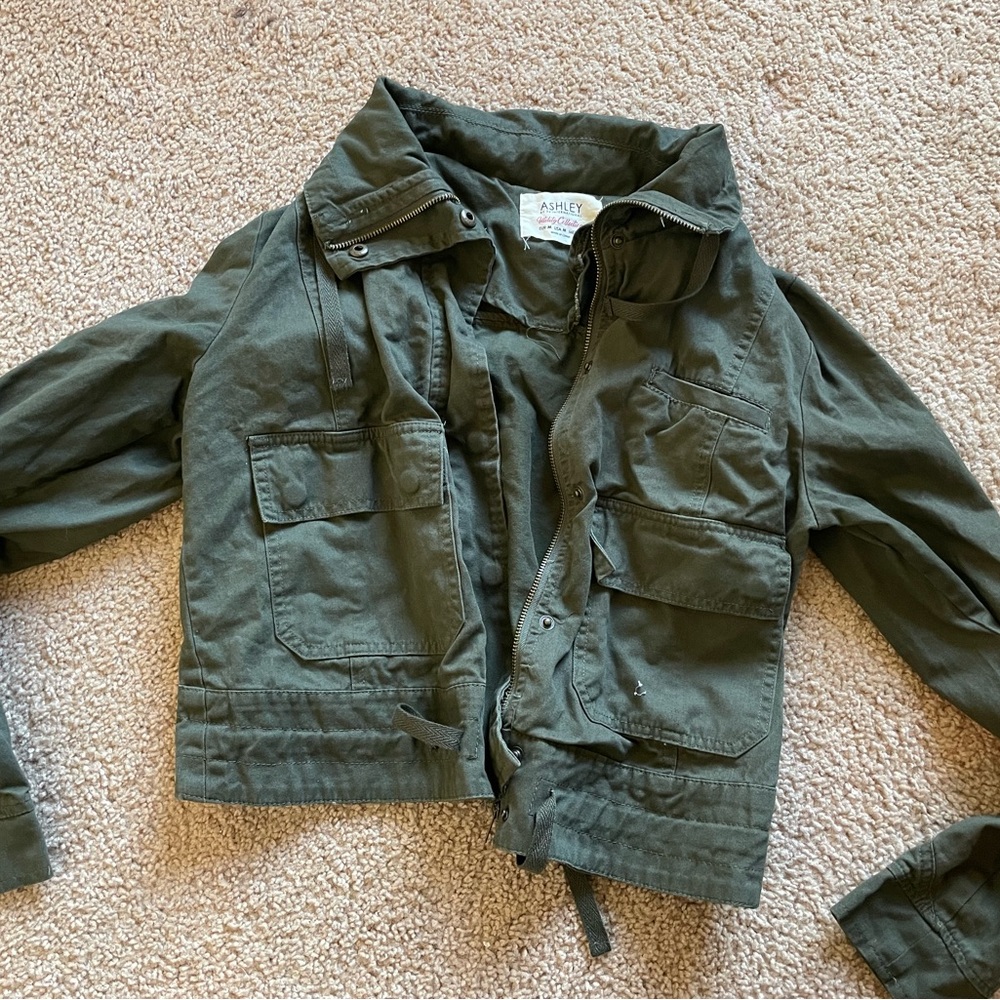 Green jacket, size small